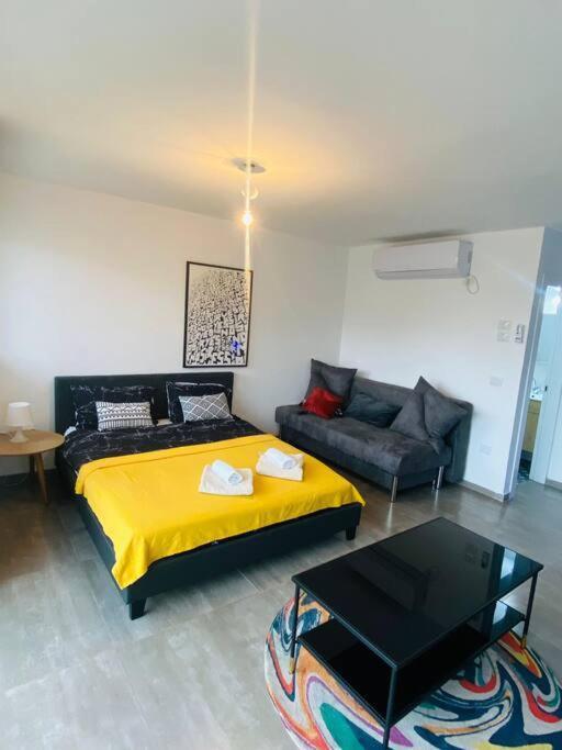 Lovely Flat In The Center 36 Lägenhet Tel Aviv Exteriör bild